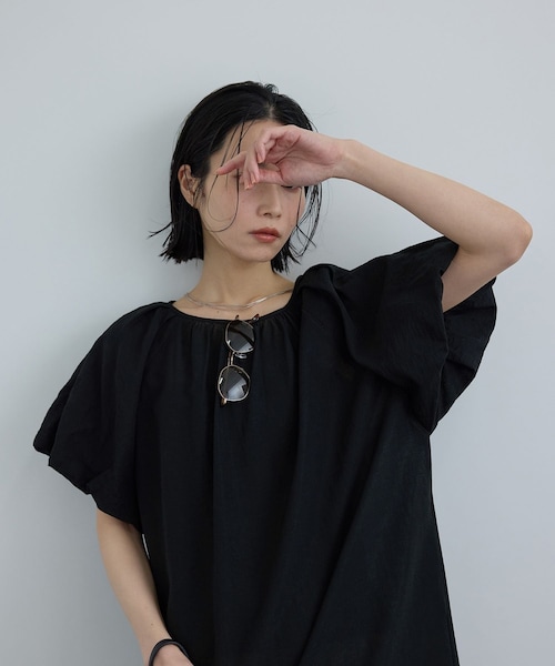 ADAM ET ROPE'（アダムエロペ）の「【WEB限定】2WAYリネンブレンドエンブロイダリーワンピース（ワンピース・レディース・ブラック/カーキ/レッド系・F）」の11枚目の写真