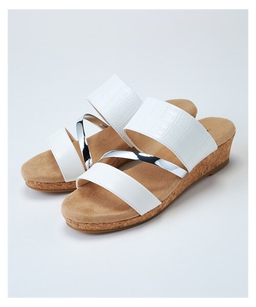 nissen（ニッセン）の「【ゆったり幅広】ふわふわなクッションのクロコ型押しメタリックラインウェッジサンダル（低反発中敷）（ワイズ４Ｅ）（サンダル・メンズ・黒/オーク/ホワイト/ブラウン/ゴールド・M=23.0~23.5cm/4E/L=24.0~24.5cm/4E/LL=25.0~25.5cm/4E/3L=26.0~26.5cm/4E）」の2枚目の写真