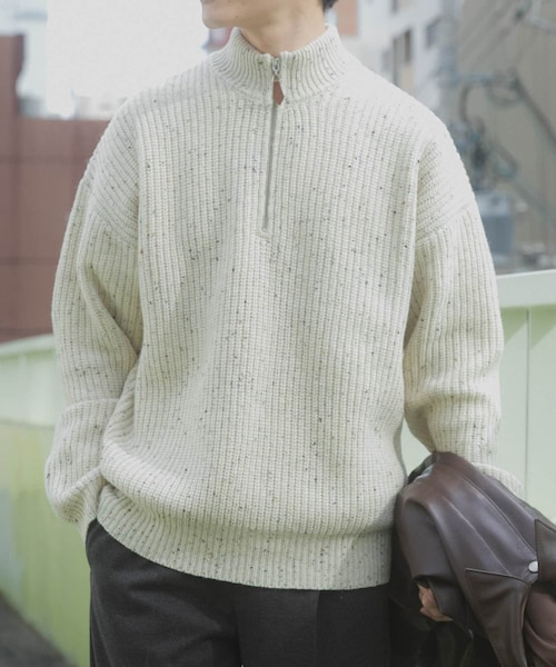 ITEMS URBANRESEARCH(アイテムズ アーバンリサーチ)の「ウール混 ハーフジップ モックネックニット(ニット/セーター・メンズ・WHT/NVY/BLK・M/L)」の1枚目の写真