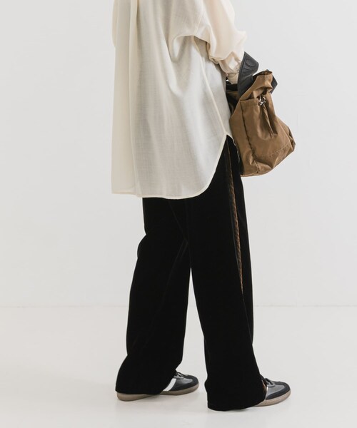 URBAN RESEARCH(アーバンリサーチ)の「サイドラインベロアイージーパンツ(その他パンツ・レディース・BROWN/BLACK・36/38)」の7枚目の写真