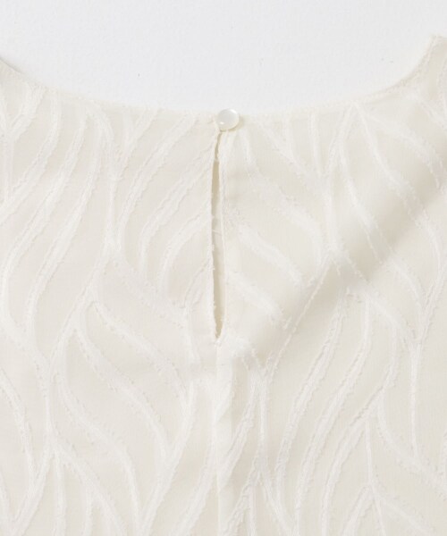 URBAN RESEARCH ROSSO（アーバンリサーチロッソ）の「セミシアーカットジャガードブラウス（シャツ/ブラウス・レディース・OFF WHITE/BLUE/BEIGE/NAVY・FREE）」の14枚目の写真