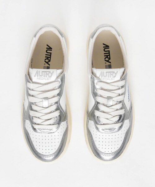 URBAN RESEARCH（アーバンリサーチ）の「AUTRY　Medalist（スニーカー・レディース・WHT/STEEL・37/38/39）」の4枚目の写真