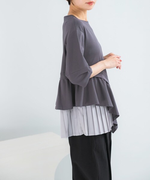 URBAN RESEARCH ROSSO（アーバンリサーチロッソ）の「ELENDEEK　SLIDE FLARE DOCKING CUT AND SEWN（Tシャツ/カットソー・レディース・O.WHT/GRY/BLK・Free）」の11枚目の写真