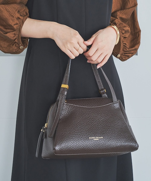 URBAN RESEARCH ROSSO（アーバンリサーチロッソ）の「GIANNI CHIARINI　DEA（ショルダーバッグ・レディース・ESPRESSO/DEEPFIR・-）」の4枚目の写真