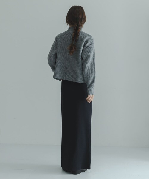 URBAN RESEARCH Sonny Label（アーバンリサーチサニーレーベル）の「畦切替えニットプルオーバー（ニット/セーター・レディース・ライトベージュ/チャコール/ブルー/ピンク・Free）」の12枚目の写真