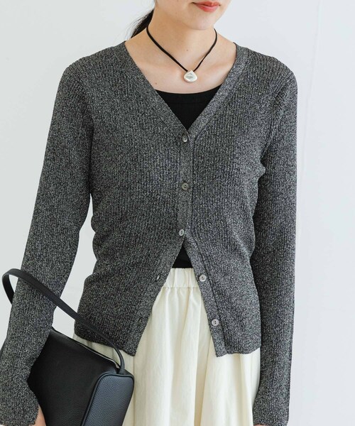 URBAN RESEARCH（アーバンリサーチ）の「ラメリブニットカーディガン（カーディガン/ボレロ・レディース・BRONZE/SILVER/BLACK/PINK・FREE）」の7枚目の写真