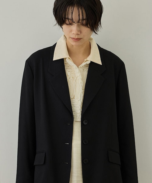 ADAM ET ROPE'(アダムエロペ)の「ビスコースウールエフォートレスジャケット / セットアップ対応(テーラードジャケット・レディース・ブラック/ブラウン・F)」の1枚目の写真