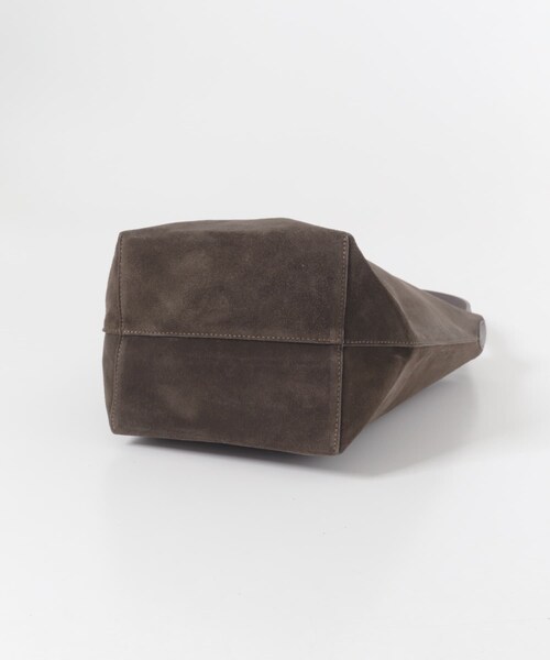 URBAN RESEARCH（アーバンリサーチ）の「ワンハンドルスウェードトートバッグ（トートバッグ・レディース・GREGE/D.BROWN・-0）」の11枚目の写真