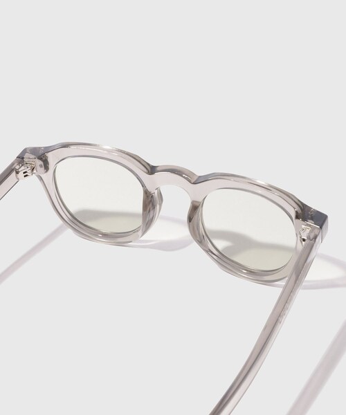 ADAM ET ROPE'（アダムエロペ）の「【ISNESS MUSIC/イズネス ミュージック】VEGA SUNGLASSES（サングラス・メンズ・ライトグレー/ブルー系・F）」の5枚目の写真