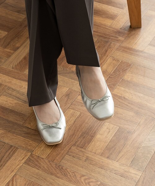URBAN RESEARCH DOORS(アーバンリサーチドアーズ)の「やわらかバレエシューズ(バレエシューズ・レディース・SILVER/LEMON/BLACK・36/37/38)」の21枚目の写真
