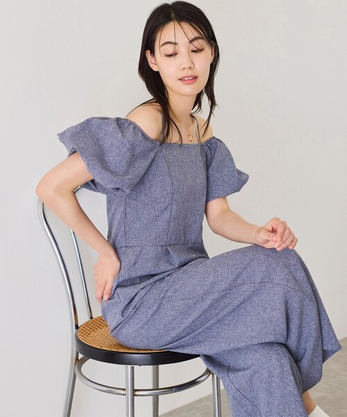 Jayro(ジャイロ)の「2WAYオフショルパフスリーブオールインワン(つなぎ/オールインワン・レディース・ブラック/チャコール/ネイビー系・M)」の15枚目の写真
