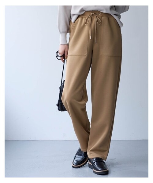 nissen（ニッセン）の「＜大きいサイズ＞【贅沢質感】ダンボールスウェットストレートパンツ（ゆったりヒップ）（吸汗速乾）（スウェットパンツ・レディース・カーキ/黒/ネイビー/ベージュ/シルバーグレー・L/LL/3L/4L/5L/6L/8L/10L）」の22枚目の写真