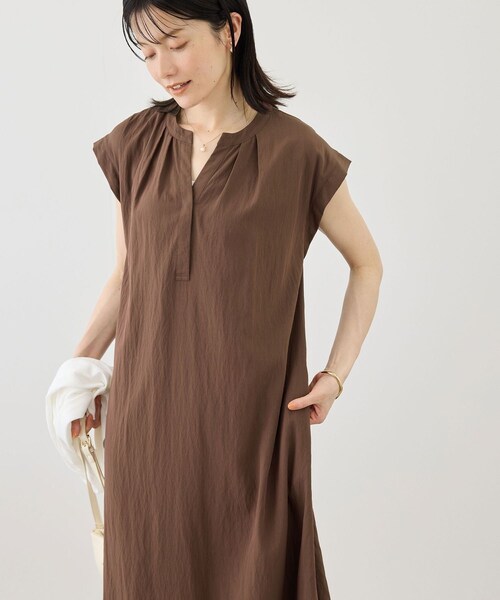 ROPE' PICNIC(ロペピクニック)の「リラックスワンピース(ワンピース・レディース・ブラック/ダークブラウン/ブルー/ワイン・F)」の17枚目の写真