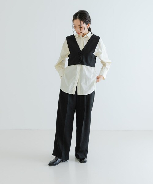 URBAN RESEARCH（アーバンリサーチ）の「Vネックショート丈ベスト（ベスト・レディース・BROWN/BLACK・FREE）」の21枚目の写真