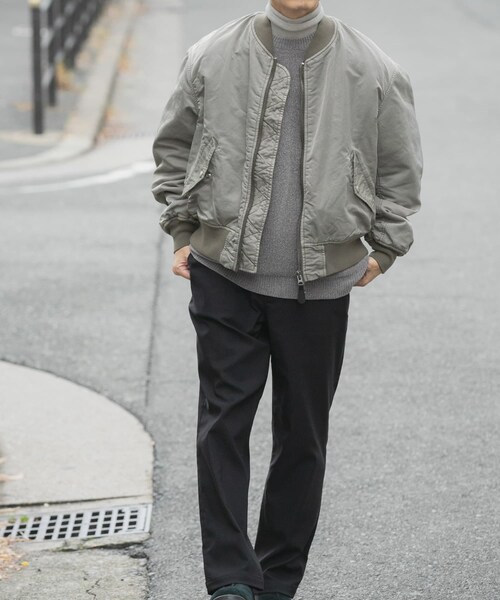 ITEMS URBANRESEARCH(アイテムズ アーバンリサーチ)の「ピグメントダイ オーバーサイズMA-1(MA-1・メンズ・KHAKI/GREIGE/GRAY・M/L)」の19枚目の写真