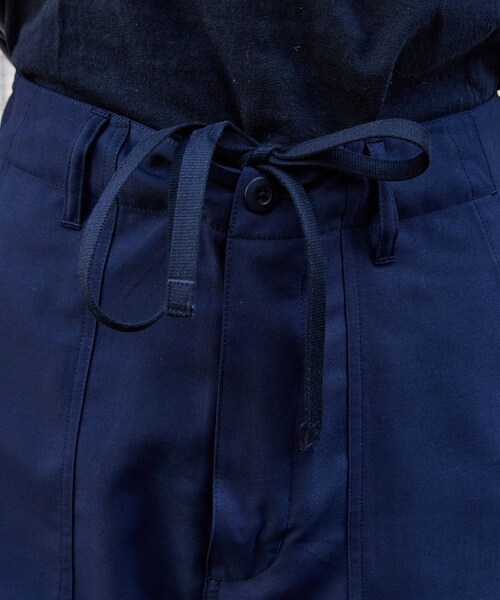 ADAM ET ROPE'（アダムエロペ）の「【WILD LIFE TAILOR】ライトウーステッド ベイカーパンツ（その他パンツ・メンズ・チャコール/ネイビー・L/M）」の21枚目の写真