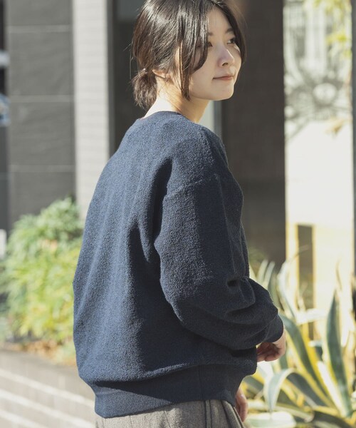 EKAL（エカル）の「パイル編みクルーニット（ニット/セーター・レディース・グレージュ/ネイビー・One）」の2枚目の写真