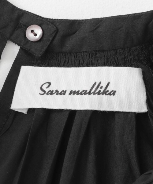 URBAN RESEARCH ROSSO（アーバンリサーチロッソ）の「sara mallika　COTTON BORDER GATHER LACE TOP（シャツ/ブラウス・レディース・WHITE/BLACK・FREE）」の15枚目の写真