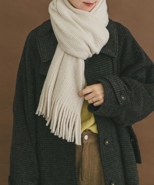 ITEMS URBANRESEARCH（アイテムズ アーバンリサーチ）の「グリッターソフトラッセルストール（マフラー・レディース・IVO/CHA/LVD・-）」の7枚目の写真