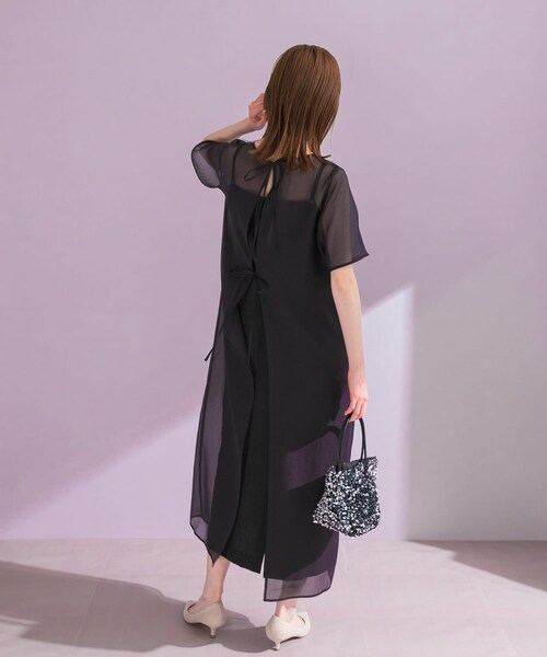 URBAN RESEARCH ROSSO（アーバンリサーチロッソ）の「ハーフスリーブオーガンジーバックオープンドレス（ワンピース・レディース・IVORY/BLACK・Free）」の20枚目の写真