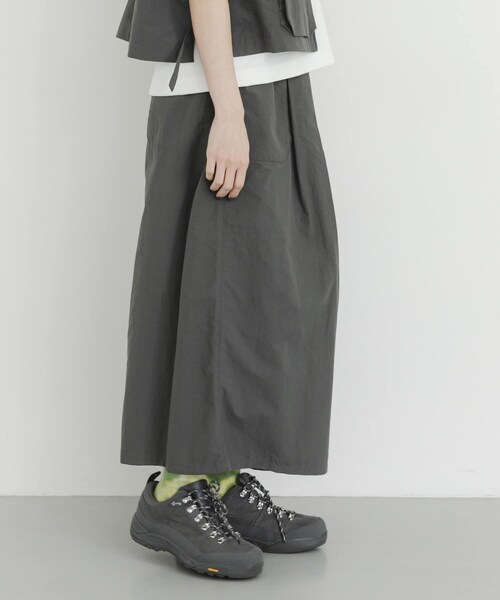 EKAL（エカル）の「『UR TECH』ナイロンタッサーワイドパンツ（その他パンツ・レディース・レイクサンリーフ/グラファイト/ネイビー/レイクブルー/ベージュ・One）」の15枚目の写真