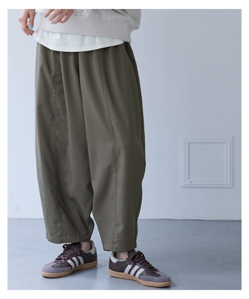 nissen（ニッセン）の「風まとうフロートイージーコクーンパンツ（静電防止）＜大きいサイズ有＞（パンツ・レディース・ネイビー/チャコール/カーキベージュ/ブルーグレー/ピンク・S~M相当/L~LL相当/3L~4L相当/5L~6L相当/8L~10L相当）」の19枚目の写真