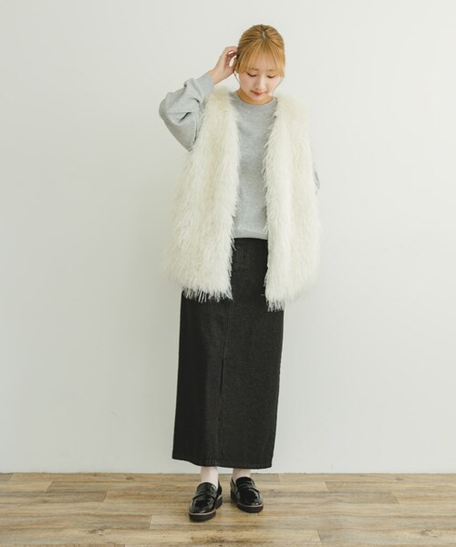 ITEMS URBANRESEARCH(アイテムズ アーバンリサーチ)の「フェイクファーベスト(テーラードジャケット・レディース・CHA/OFF・FREE)」の6枚目の写真
