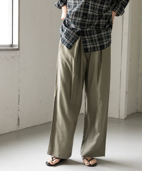 URBAN RESEARCH DOORS(アーバンリサーチドアーズ)の「FORK&SPOON レーヨンナイロンツイルイージーパンツ(その他パンツ・レディース・CHARCOAL/REDBROWN/KHAKI・1/2)」の3枚目の写真