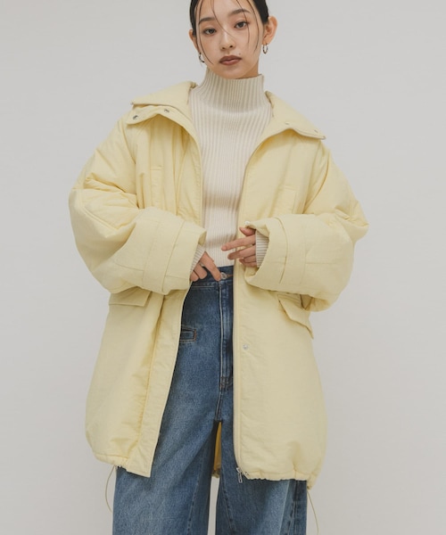 KBF（ケイビーエフ）の「モンスターパテッドミドルコート（その他アウター・レディース・CREAM/ACID KHAKI/BLACK・One）」の2枚目の写真