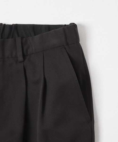 URBAN RESEARCH DOORS(アーバンリサーチドアーズ)の「『UR TECH』完声2タックワイドトラウザー(その他パンツ・メンズ・GREIGE/CHARCOAL/BLACK・S/M/L)」の13枚目の写真