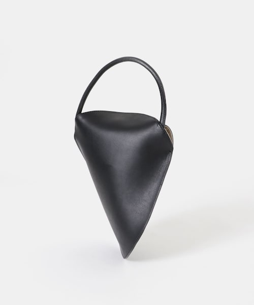 URBAN RESEARCH（アーバンリサーチ）の「MARROW　TWIST TOTE（ハンドバッグ・レディース・USUTAMAGO/BLACK/M WHITE・-）」の9枚目の写真