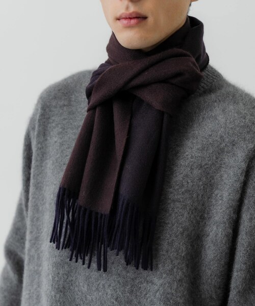 URBAN RESEARCH（アーバンリサーチ）の「ダブルフェイスカシミヤマフラー（マフラー・メンズ・BRN×NAVY/NAVY×BLUE/CCL×GRY・FREE）」の4枚目の写真
