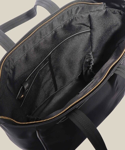 ROPE'（ロペ）の「【E'POR】【A4/PC対応・撥水・軽量】Pac Sac Tote(パックサックトート)/26SS新型（トートバッグ・レディース・ブラック・F）」の13枚目の写真