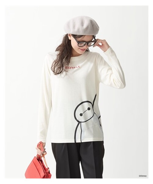 nissen（ニッセン）の「大きいサイズ長袖プリントTシャツ／ディズニー（Tシャツ/カットソー・レディース・カーキ(プー)/グレイッシュミント(ミッキー)/黒(ミッキー&ドナルド)/ローズ(おしゃれキャット)/オフホワイト(ベイマックス)・L~LL相当/3L~4L相当/5L~6L相当/8L相当/10L相当）」の2枚目の写真