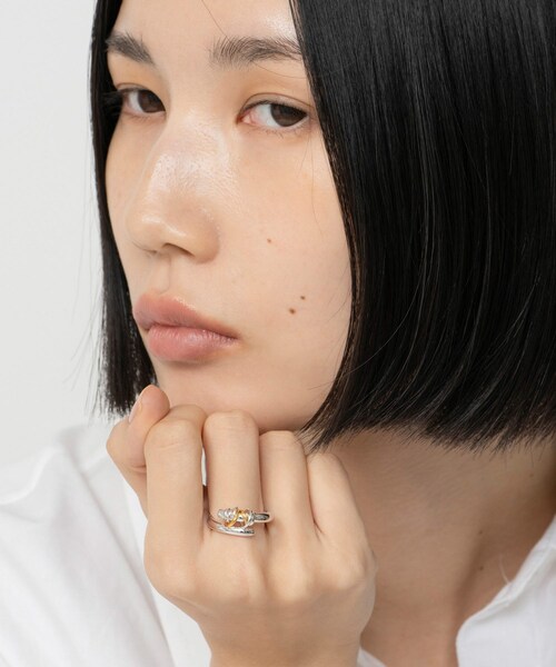 SENSE OF PLACE by URBAN RESEARCH(センスオブプレイスバイアーバンリサーチ)の「LAPUIS Coil Hug リング A(リング・レディース・SILVER/GOLD/MULTI・11号)」の3枚目の写真