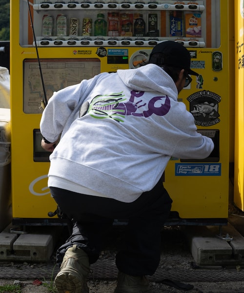 URBAN RESEARCH(アーバンリサーチ)の「『別注』TASF×LAKE SEEKERS LOVER JIGパーカー(パーカー・メンズ・BLK/GRY/NVY・M/L/XL)」の21枚目の写真