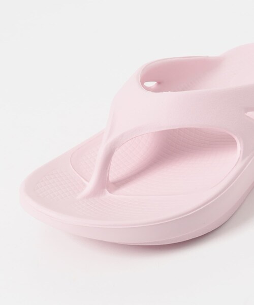 URBAN RESEARCH DOORS（アーバンリサーチドアーズ）の「OOFOS　OORIGINAL（サンダル・レディース・BLACK/PRIMROSE/MOONSTONE・5/6/7/8）」の20枚目の写真