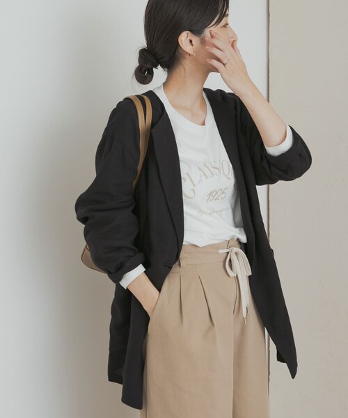 URBAN RESEARCH DOORS(アーバンリサーチドアーズ)の「ウエストドロストジャケット(テーラードジャケット・レディース・BLACK/BEIGE・M)」の3枚目の写真