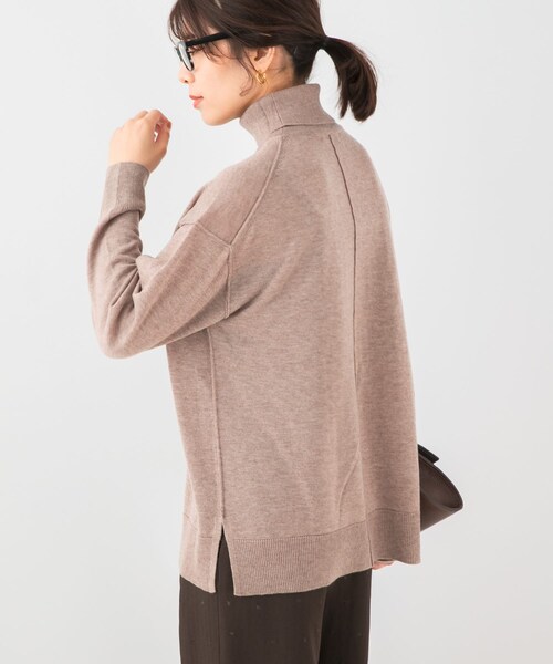 URBAN RESEARCH ROSSO（アーバンリサーチロッソ）の「F by ROSSO　ウォッシャブル抗ピルタートルニット（ニット/セーター・レディース・BEIGE/YELLOW/RED/NAVY・Free）」の9枚目の写真