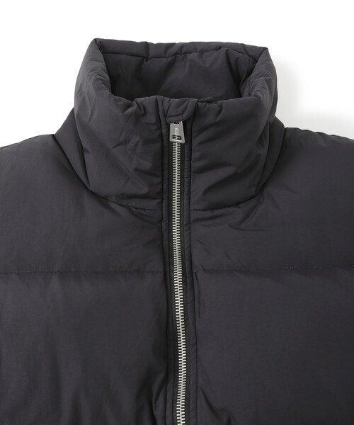 ADAM ET ROPE'(アダムエロペ)の「【Etudes Studio/エチュードストゥディオ】 DOWN JACKET SLEEVELESS(ダウンベスト・メンズ・ブラック・46/48)」の4枚目の写真
