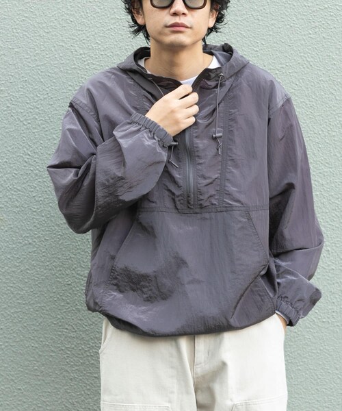 URBAN RESEARCH DOORS(アーバンリサーチドアーズ)の「FORK&SPOON シアーアノラックパーカー(パーカー・メンズ・BLACK/CHARCOAL・4/5)」の8枚目の写真