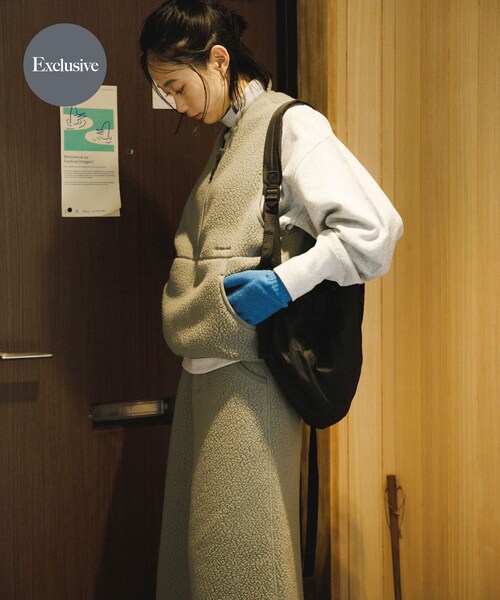 URBAN RESEARCH DOORS(アーバンリサーチドアーズ)の「『別注』Snow Peak Apparel×DOORS ThermalBoa FleeceVest(ベスト・レディース・グレー/ブラック・FREE)」の3枚目の写真