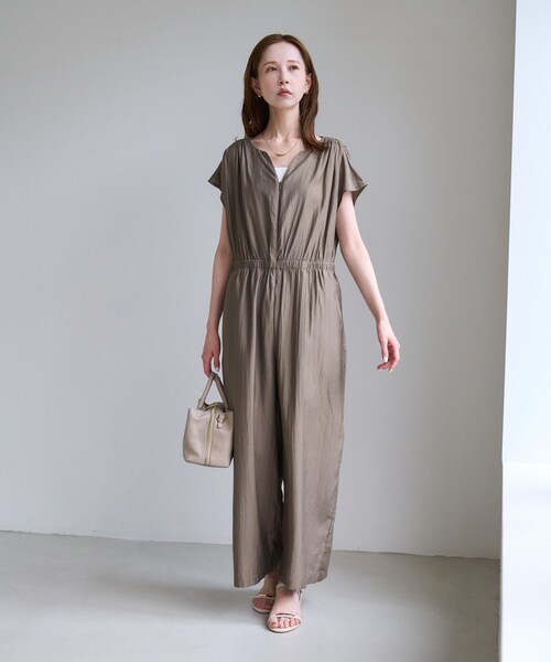 ROPE' PICNIC（ロペピクニック）の「【一部店舗限定】【emur/エミュール】梨地オールインワン（つなぎ/オールインワン・レディース・ブラック/グレー・F）」の14枚目の写真