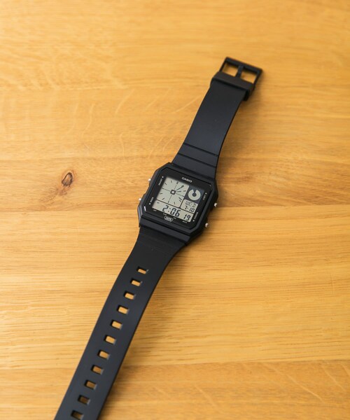 URBAN RESEARCH DOORS（アーバンリサーチドアーズ）の「CASIO　LF-20W（アナログ腕時計・メンズ・BLACK/CHARCOAL/ECRU・FREE）」の4枚目の写真