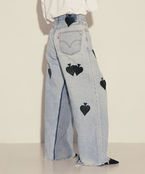 URBAN RESEARCH(アーバンリサーチ)の「TanC TOKYO W.SPADE PATCH BUGGY REMAKE DENIM(デニムパンツ・レディース・BLUE1/BLUE2/BLUE3/BLUE4・28/30)」の9枚目の写真