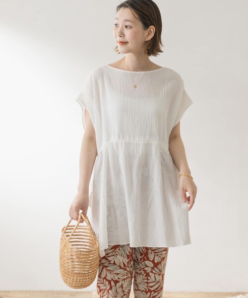 URBAN RESEARCH ROSSO（アーバンリサーチロッソ）の「F by ROSSO　ウエストギャザーオーバーブラウス（シャツ/ブラウス・レディース・BROWN/BLACK/WHITE・FREE）」の6枚目の写真