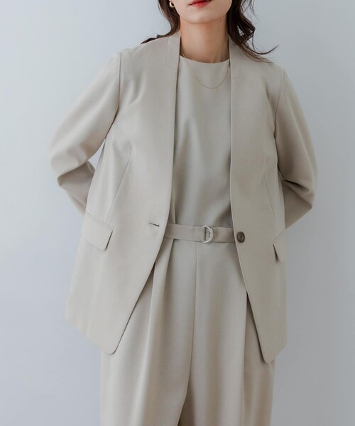 URBAN RESEARCH（アーバンリサーチ）の「『2サイズ展開』ノーカラージャケット（ノーカラージャケット・レディース・BEIGE/BLACK/NAVY・36/38）」の4枚目の写真