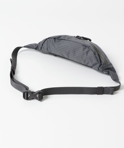URBAN RESEARCH DOORS（アーバンリサーチドアーズ）の「GOLITE　CLING UG（ボディバッグ/ウエストポーチ・メンズ・AVOCADO/CASTLEROCK/BLACK OUT・one）」の10枚目の写真