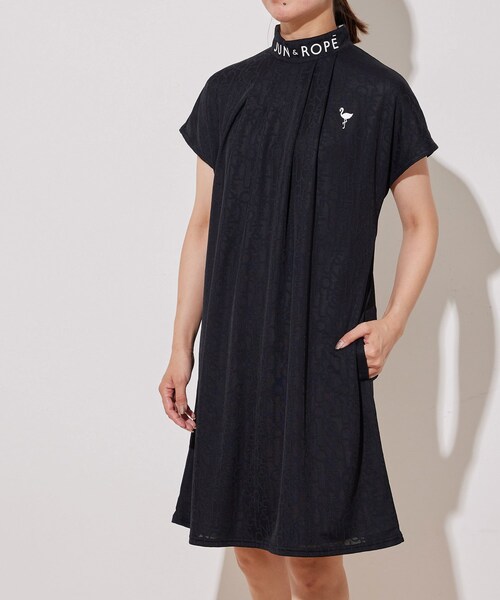 ROPE'(ロペ)の「【UV】【吸水速乾】ロゴジャガードモックネックワンピース(ワンピース・レディース・ブラック/ライトグリーン/ピンク・L/M/S)」の2枚目の写真