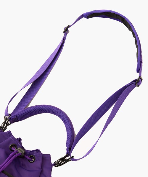 ADAM ET ROPE'(アダムエロペ)の「《別注》【FADEN/ファーデン】 High Spec Kinchaku Bag 008 Lou(ショルダーバッグ・メンズ・オリーブ/パープル・F)」の10枚目の写真